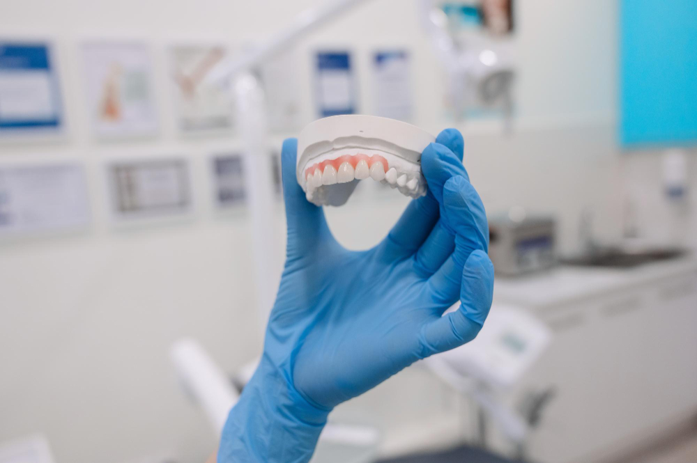 Removable denture treatment at Country Club Dentistry